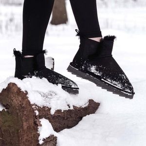 Fall winter cozy emu boots brand new